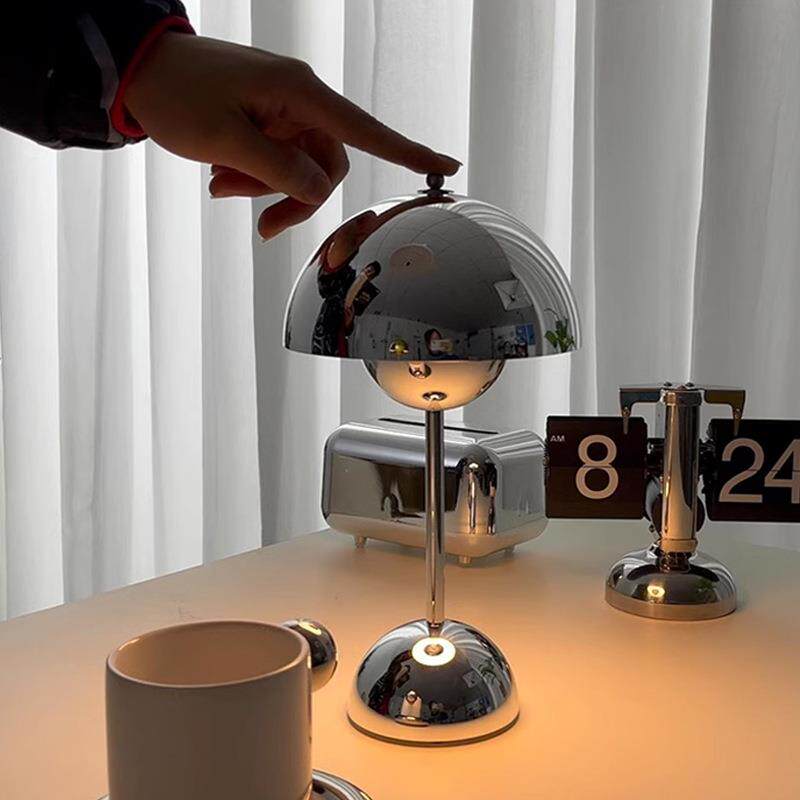 2024新款丹麦花苞台灯复古台灯美式台灯充电台灯触摸北欧装饰台灯