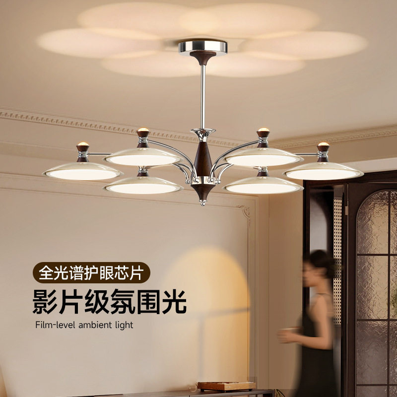 法式中古风客厅主灯复古超亮吊灯高级感新款奶油风大厅灯具图片
