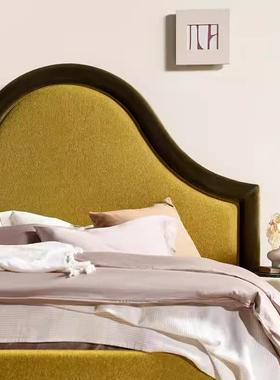 法式复古布艺床1.8米圆弧中古风双人实木床高靠背小户型主卧软包