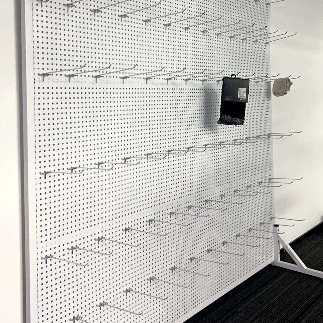 立式铁艺洞洞板落地圆孔铁板货架饰品展示厨房配件置物架超市货架