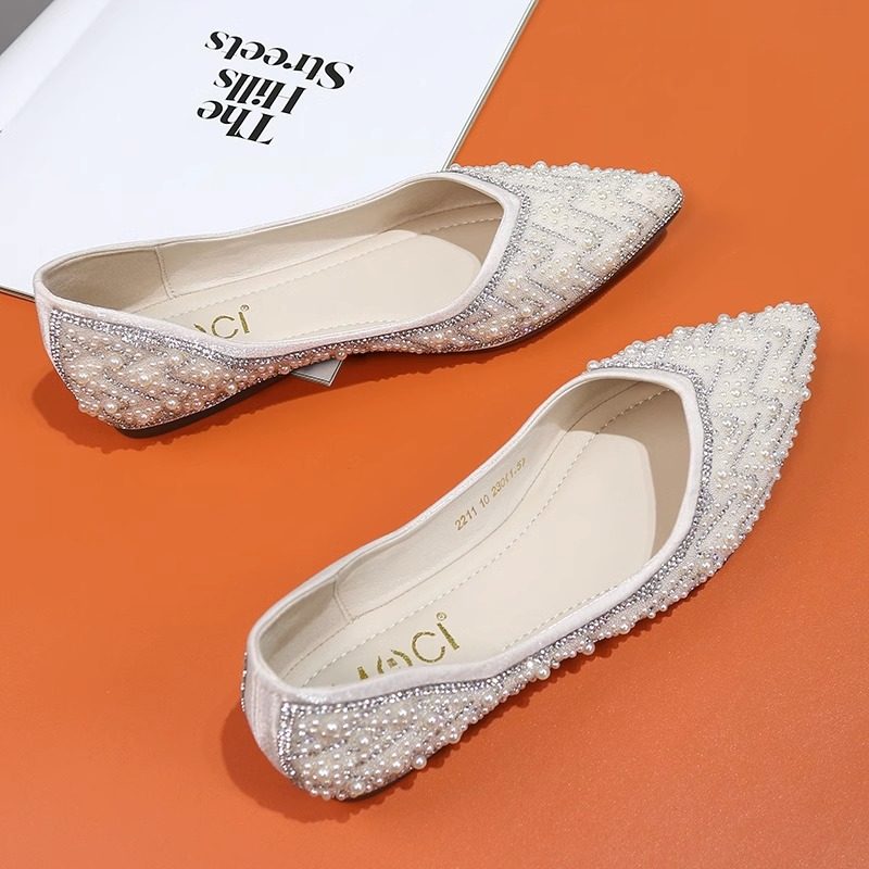 平底水钻单鞋女秋冬2025年新款小香风职业工作一脚蹬尖头浅口女鞋