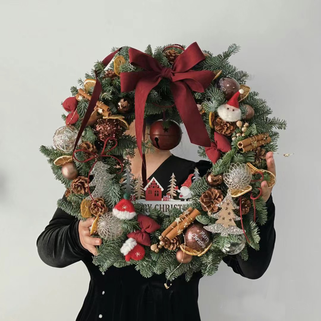 2025新款客厅圣诞节装饰花环门挂礼物墙面场景装饰布置圣诞花环