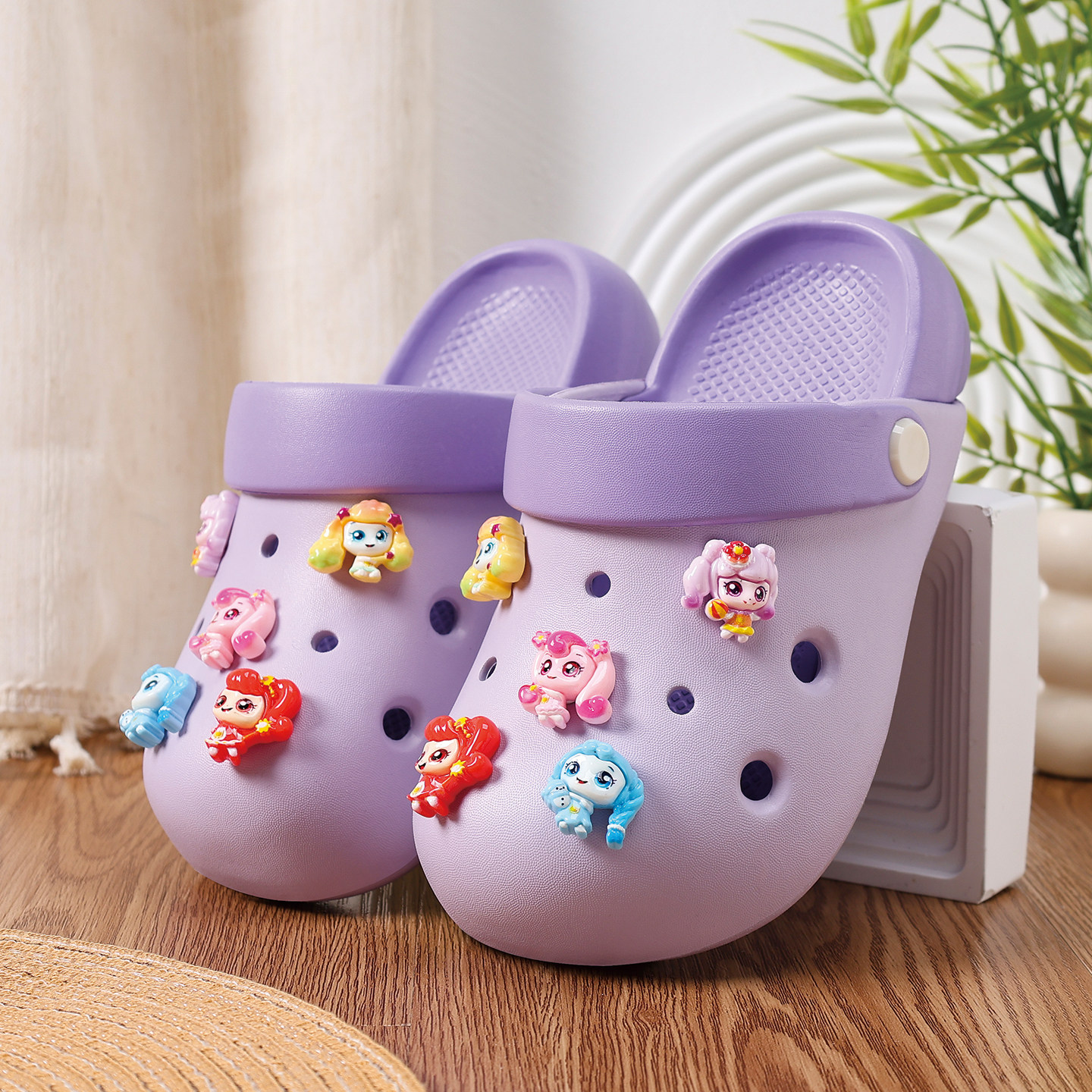 奇妙萌可儿童洞洞鞋女孩2026夏季新款女童凉拖鞋防滑软底卡通公主