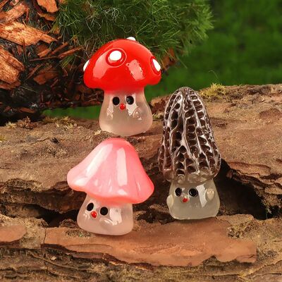 5PCS Set Mini DIY Wild Mushroom Ornament with Cute Expressio