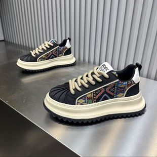 韩版 早春男鞋 高级休闲鞋 舒适百搭韩版 休闲 皮面刺绣厚底增高老爹鞋