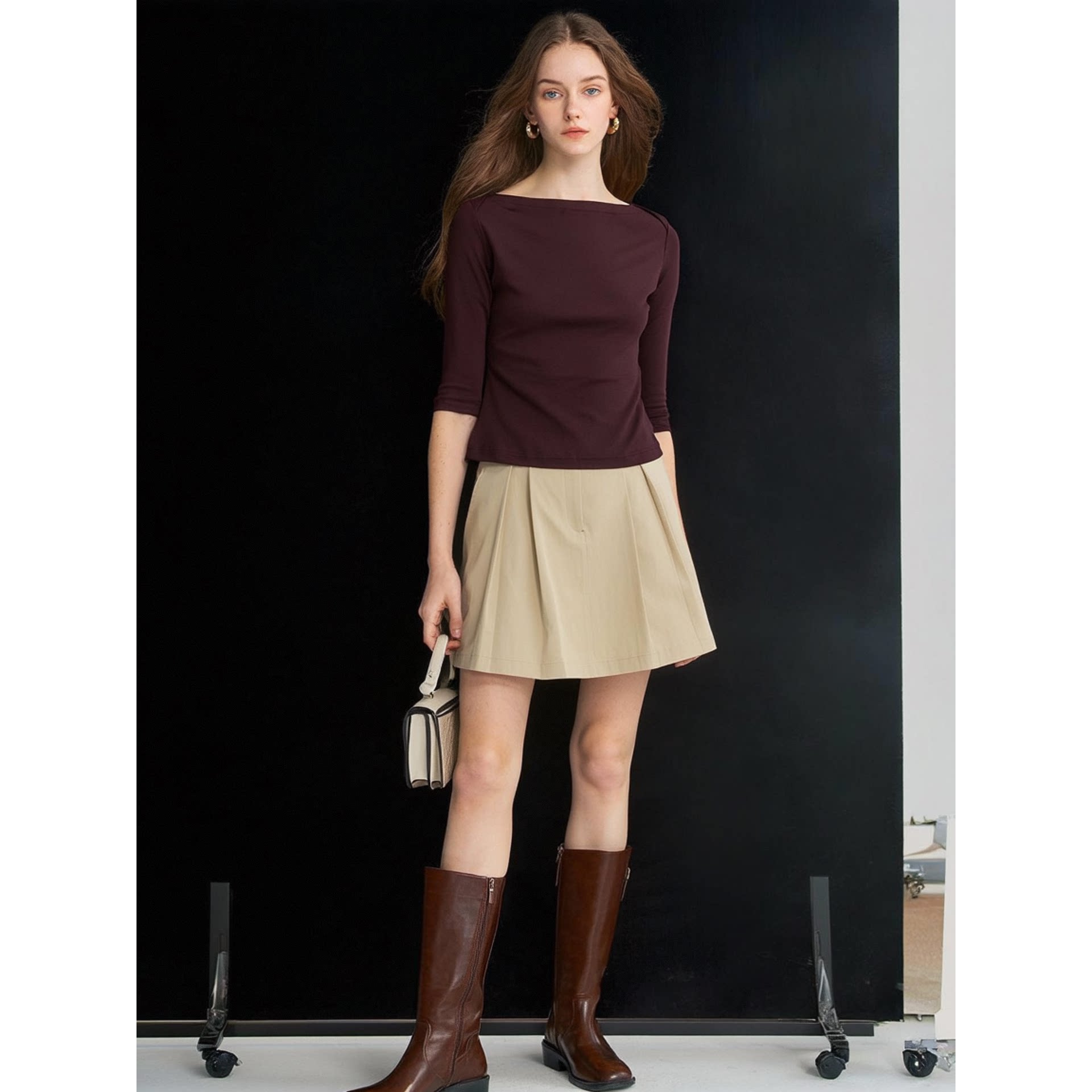 HUAAPPUW极简风船领一字领七分袖纯色修身弹力T恤女2025夏季新款