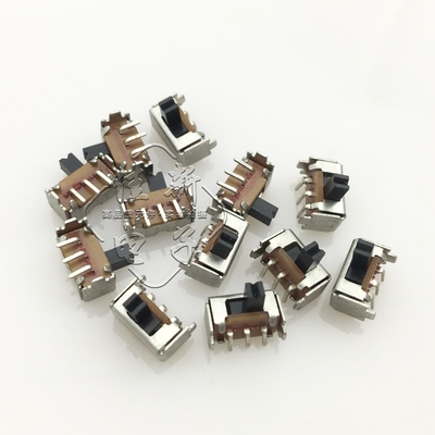 20只 收音机唱戏机常用SK12D07VG3小型拨动开关3脚2档柄高3MM弯脚