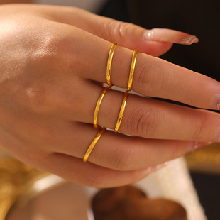 复古冷淡风素圈光面戒指女ins风潮流网红气质钛钢18K镀真金食指戒