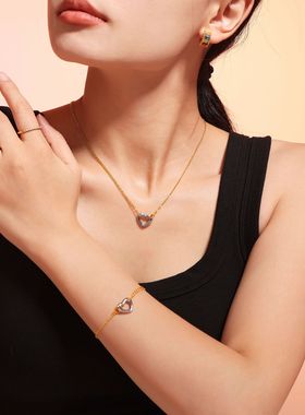 Marka法式空心爱心手链不锈钢镀1