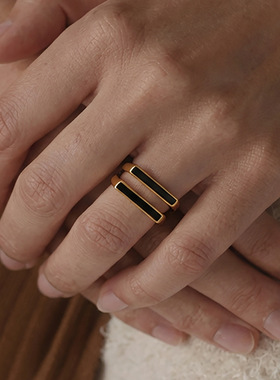 不锈钢方形黑色滴油戒指几何素圈