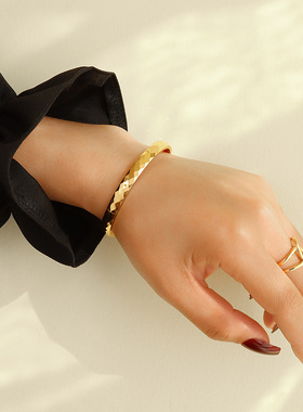 欧美风菱形钛钢18k金ins商务手镯