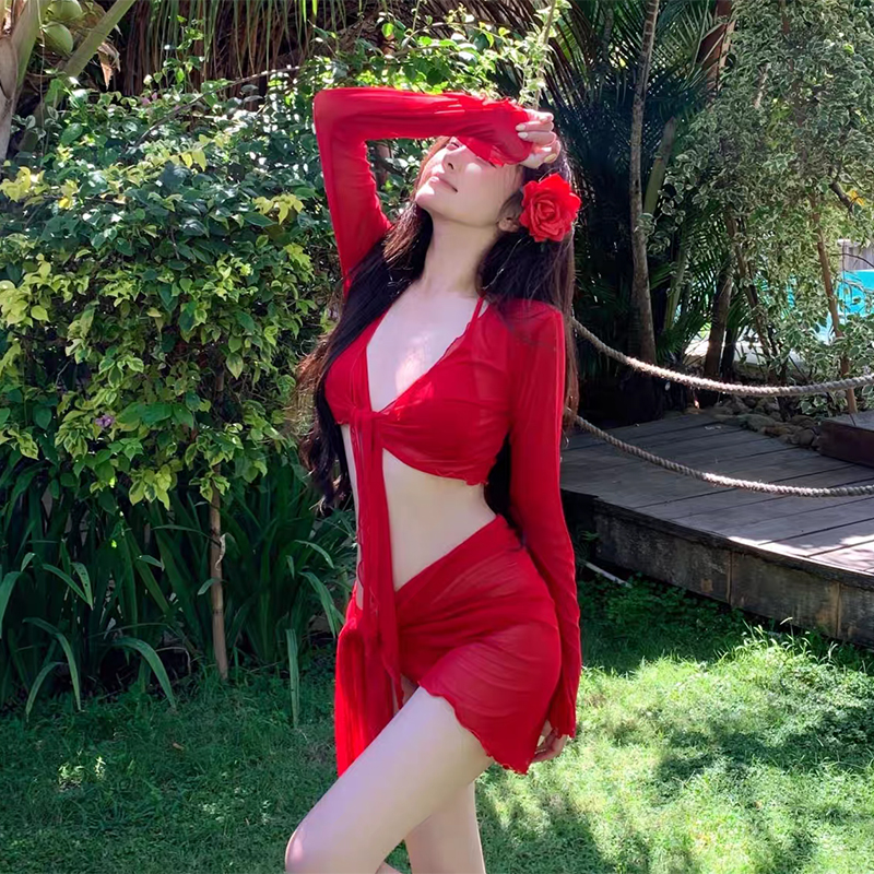 新款纯欲比基尼四件套辣妹分体泳衣女性感红色显白小胸显瘦长袖