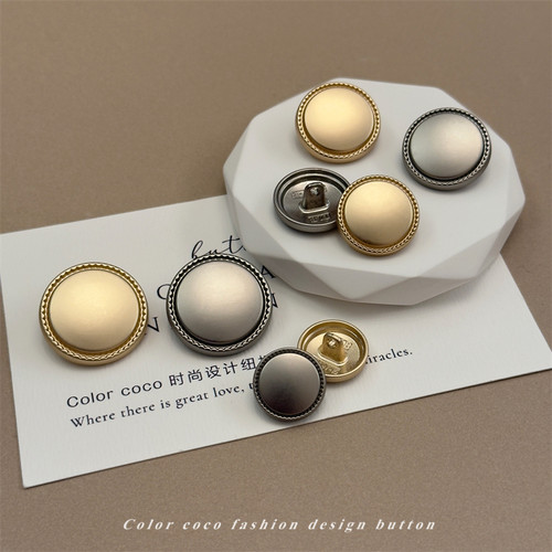 Colorcoco哑光平面细边金属纽扣