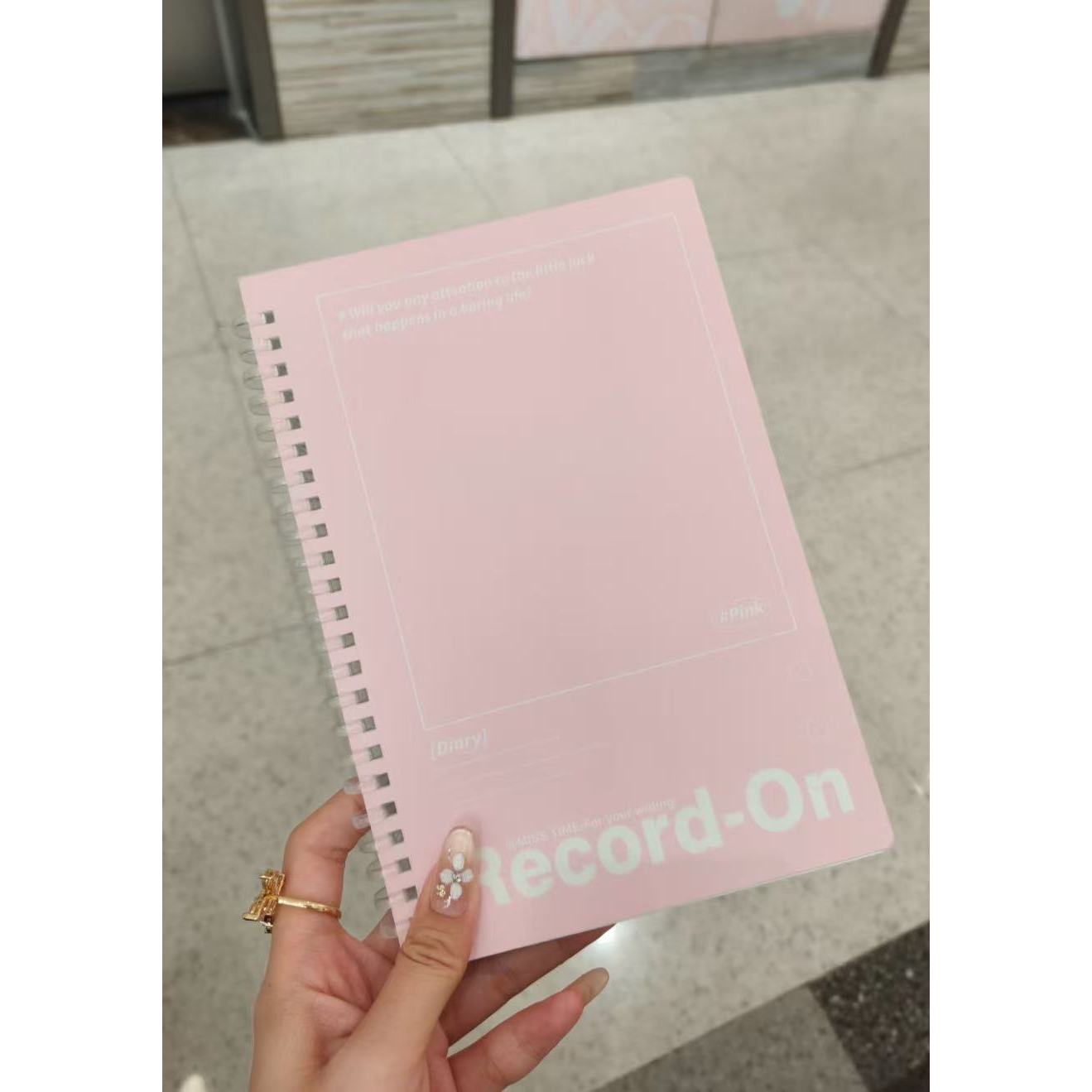 名创优品miniso简记时光系列A5软线圈本64页随机一个简约便携