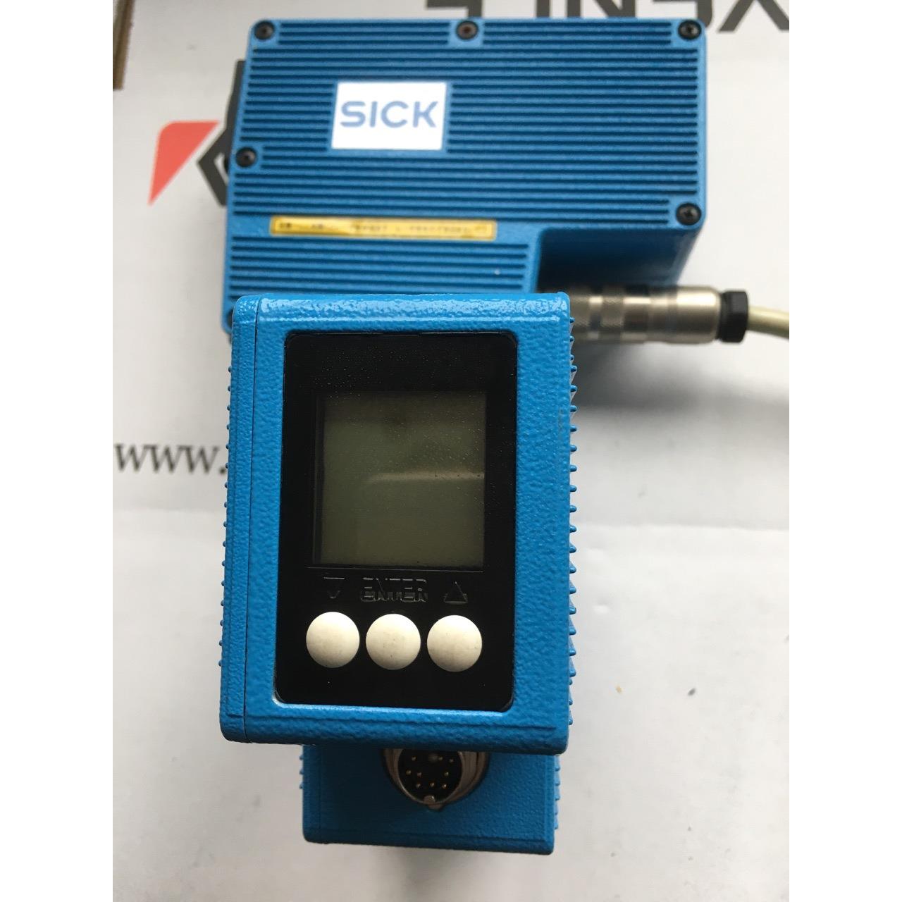 激光测距传感器 DME3000-311S17