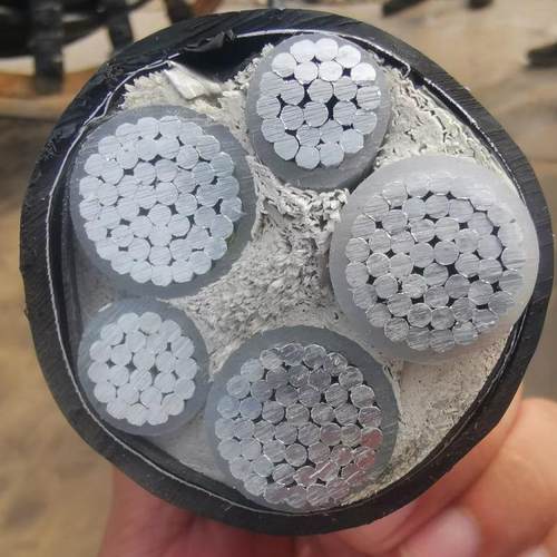 YJLV22地埋铠装铝芯电缆线5芯150 185 240平方带铠3+2铝电缆 铝线