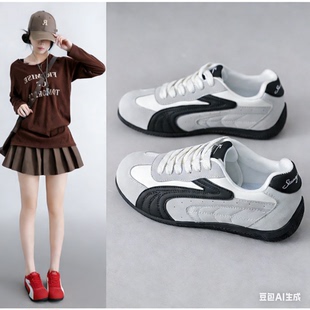 板鞋女款2026春季新款复古系带学生平底赛车鞋轻便低帮德训鞋女鞋