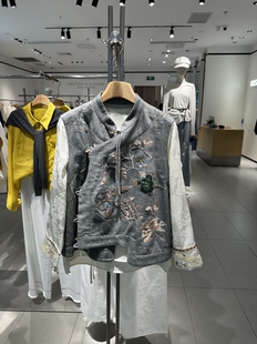 3401 Rose 手工刺绣牛仔马甲R6103 若诗莉莎2026春中式 799 Alyssa