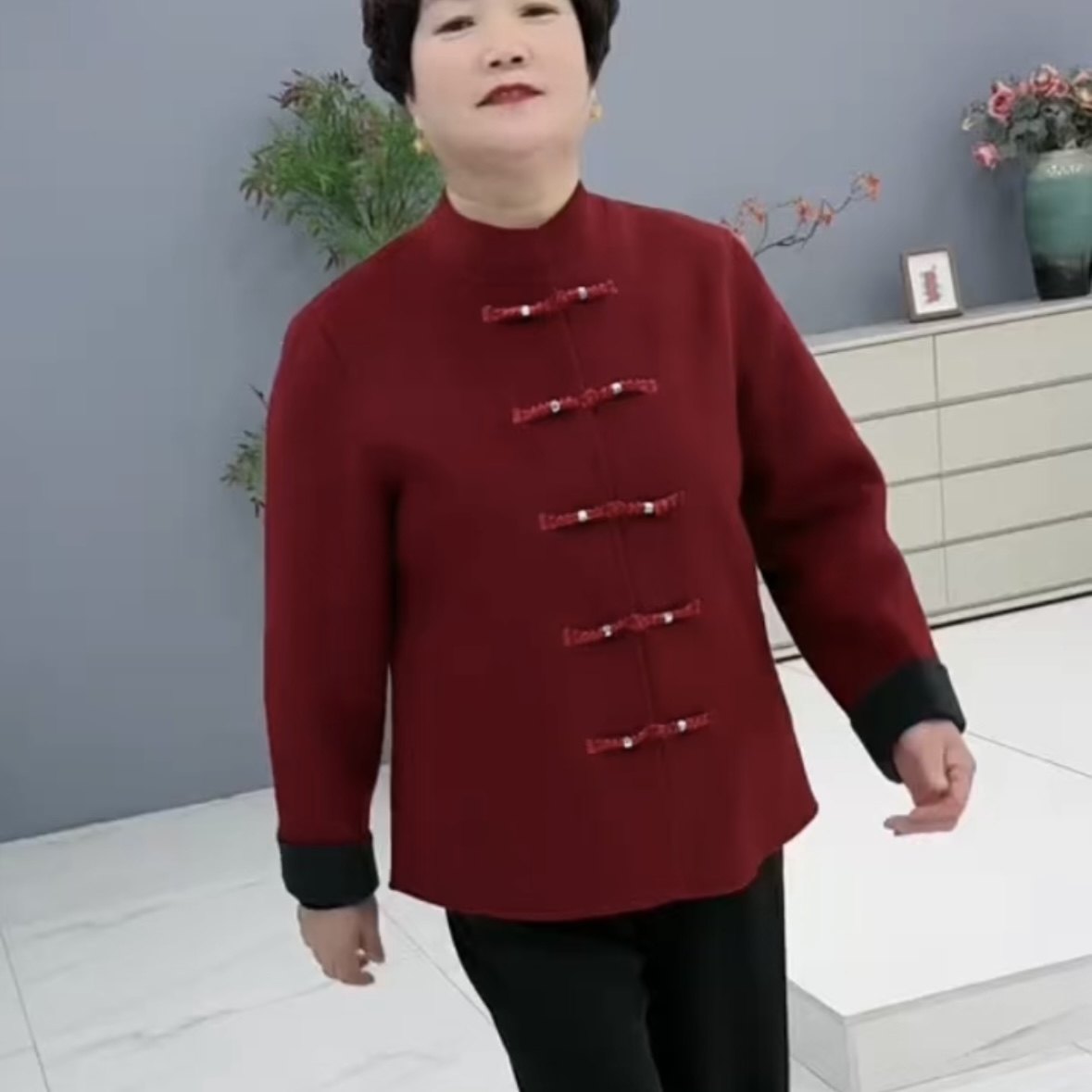 2026春秋新款女士立领盘扣双面呢外套洋气中老年妈妈装时尚上衣,女装/女士精品,中老年女装,淘宝优惠券,粉丝福利购,淘宝优惠卷