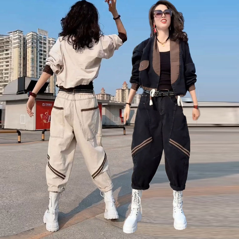 V领撞色牛仔外套斜边条牛仔裤