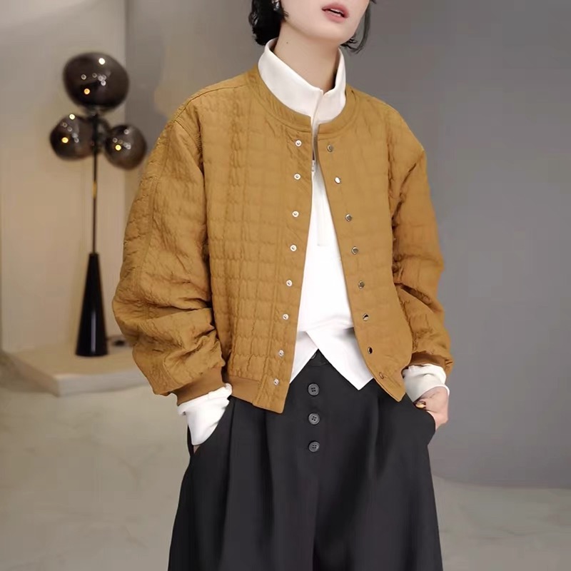 休闲短外套暗扣螺纹上衣