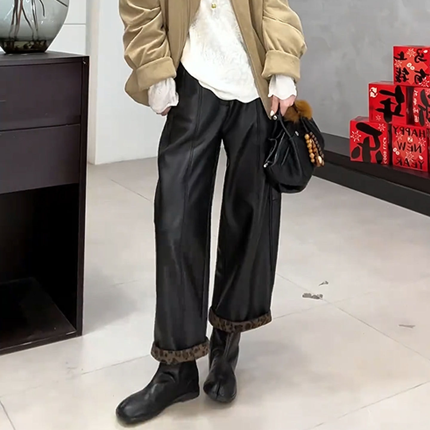 黑色阔腿水洗皮豹纹拼接皮裤2026春季新款显瘦高腰窄版洋气直筒裤