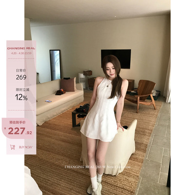 纯欲白色亚麻收腰无袖连衣裙