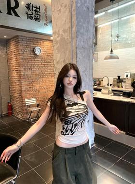 蝴蝶印花斜领单肩短袖T恤女夏季修身设计感辣妹chic独特显瘦上衣