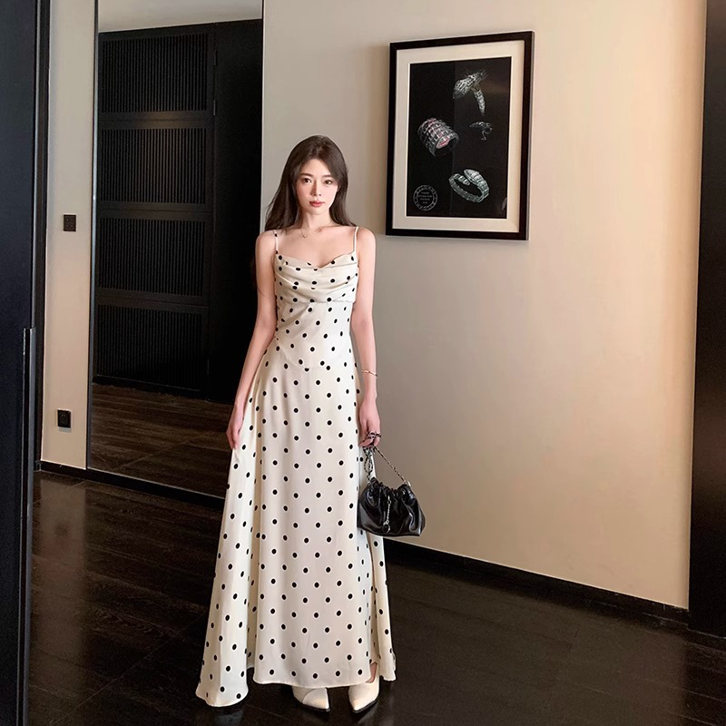大码法式波点缎面连衣裙