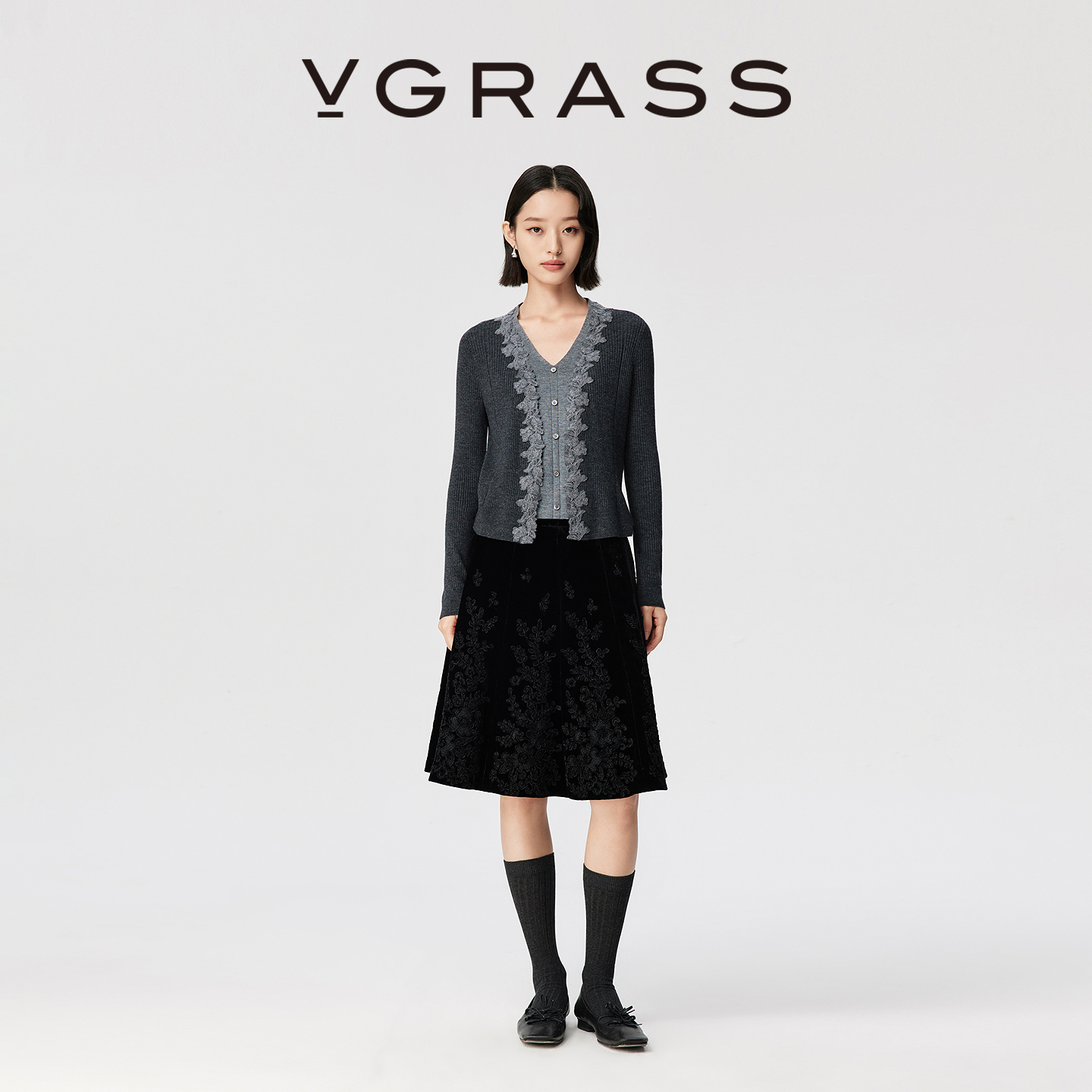 VGRASS重工组合绣小A5分半身裙