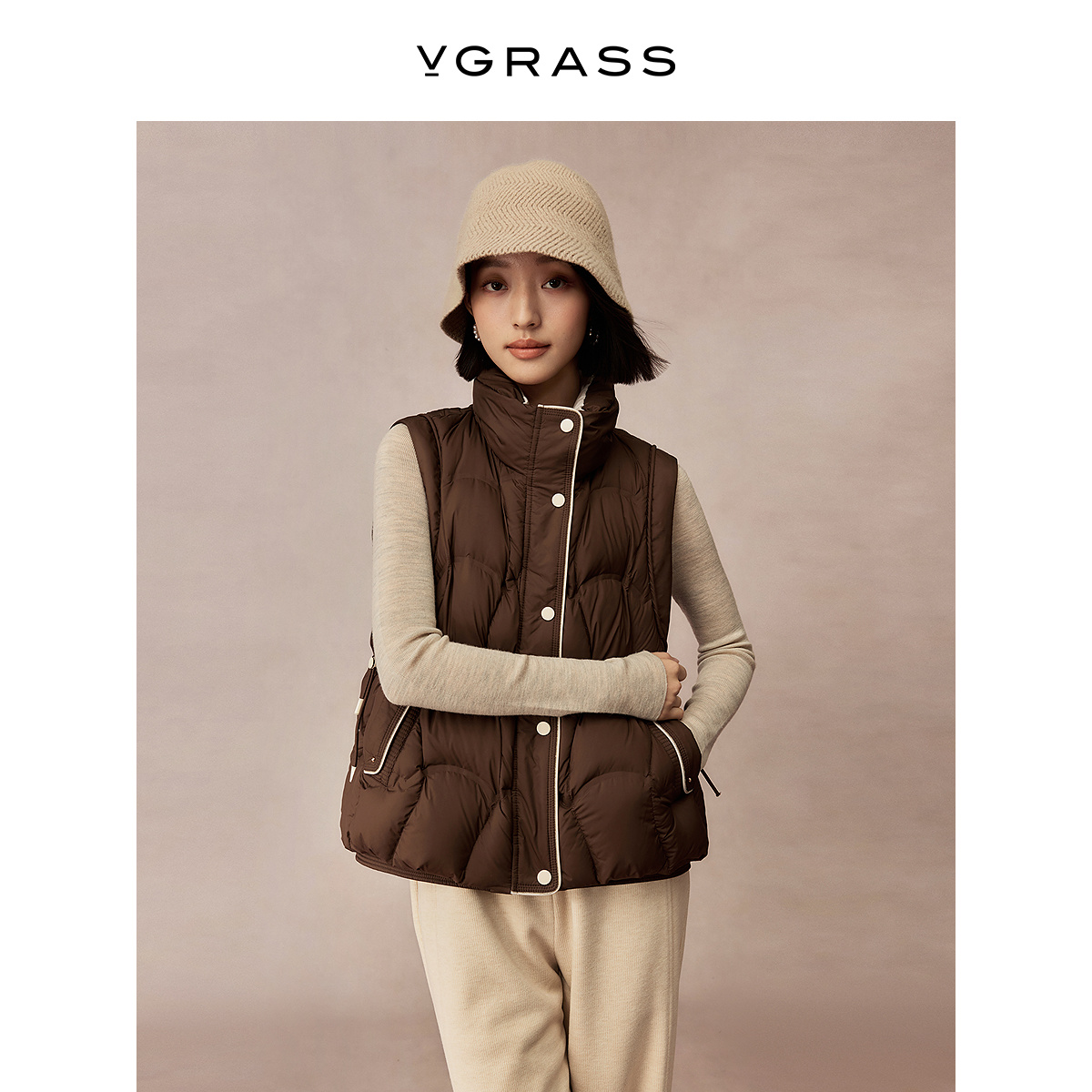 VGRASS95鸭绒异形绗缝羽绒马甲