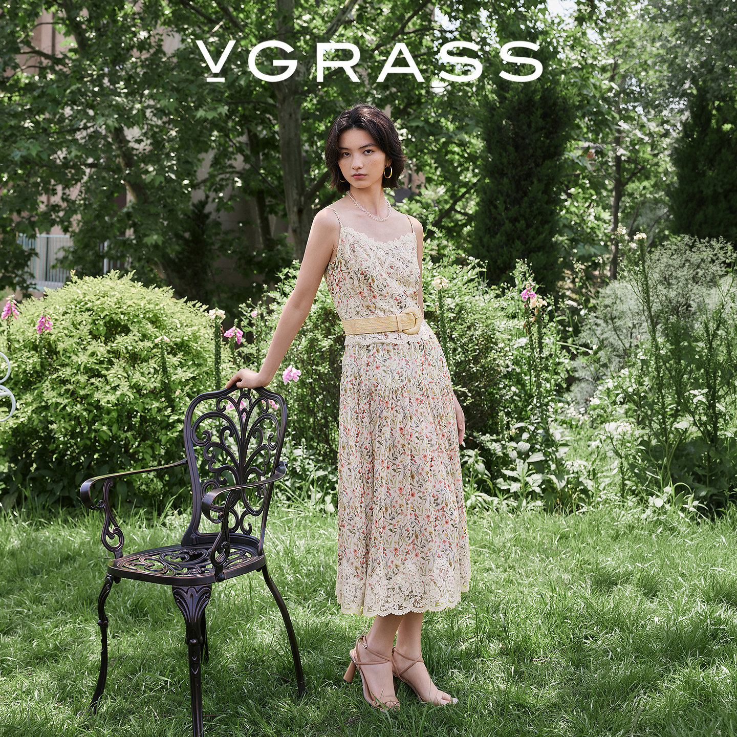 VGRASS维格娜丝26夏季新绣花蕾丝liberty印花真丝乔其碎花吊带裙