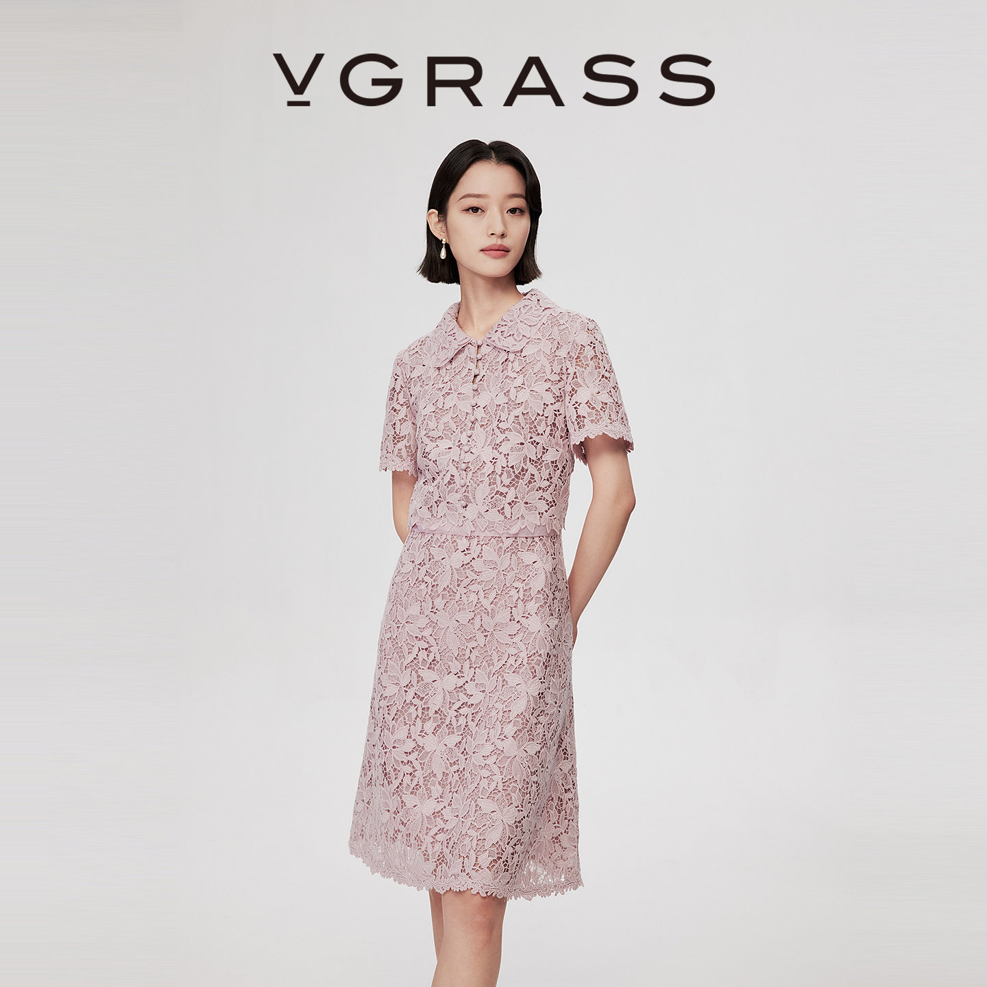 VGRASS26春季新款蕾丝感镂空水溶盘绳绣粉红色连衣裙截断式假两件