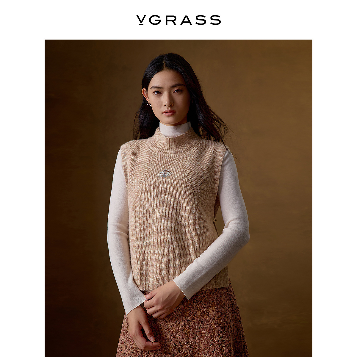 VGRASS如意纹刺绣无袖针织背心