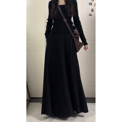 黑色半身裙女秋季高级感