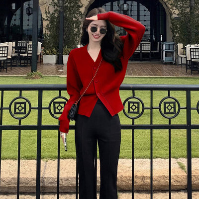 新年红色v领毛衣开衫外套