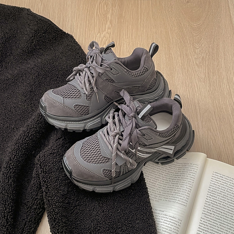 真皮显脚小厚底老爹鞋女款2026年春季新款今年流行爆款休闲运动鞋