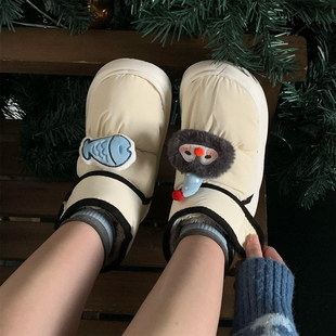 防滑雪地靴女 趣味可爱企鹅小鱼学生百搭新款 冬季 拼色加绒室外棉鞋