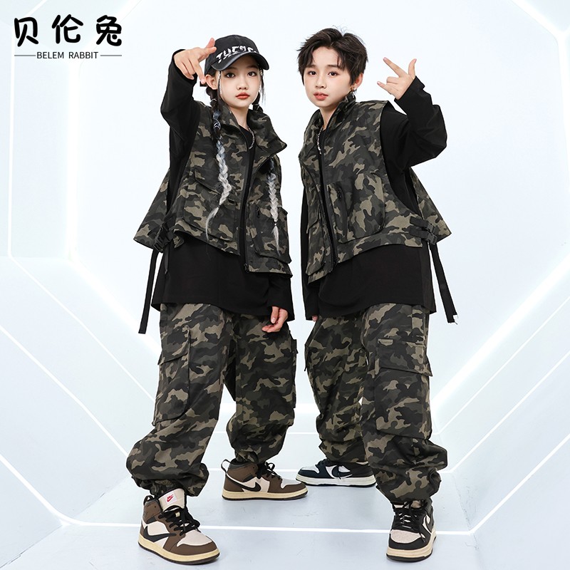 儿童街舞套装女童爵士潮酷演出服少儿表演服男童嘻哈迷彩马甲潮服