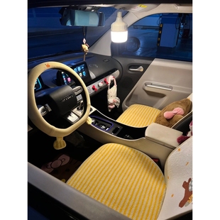 星星人新款汽车坐垫卡通可爱毛绒保暖加厚座椅套高级感半包座套