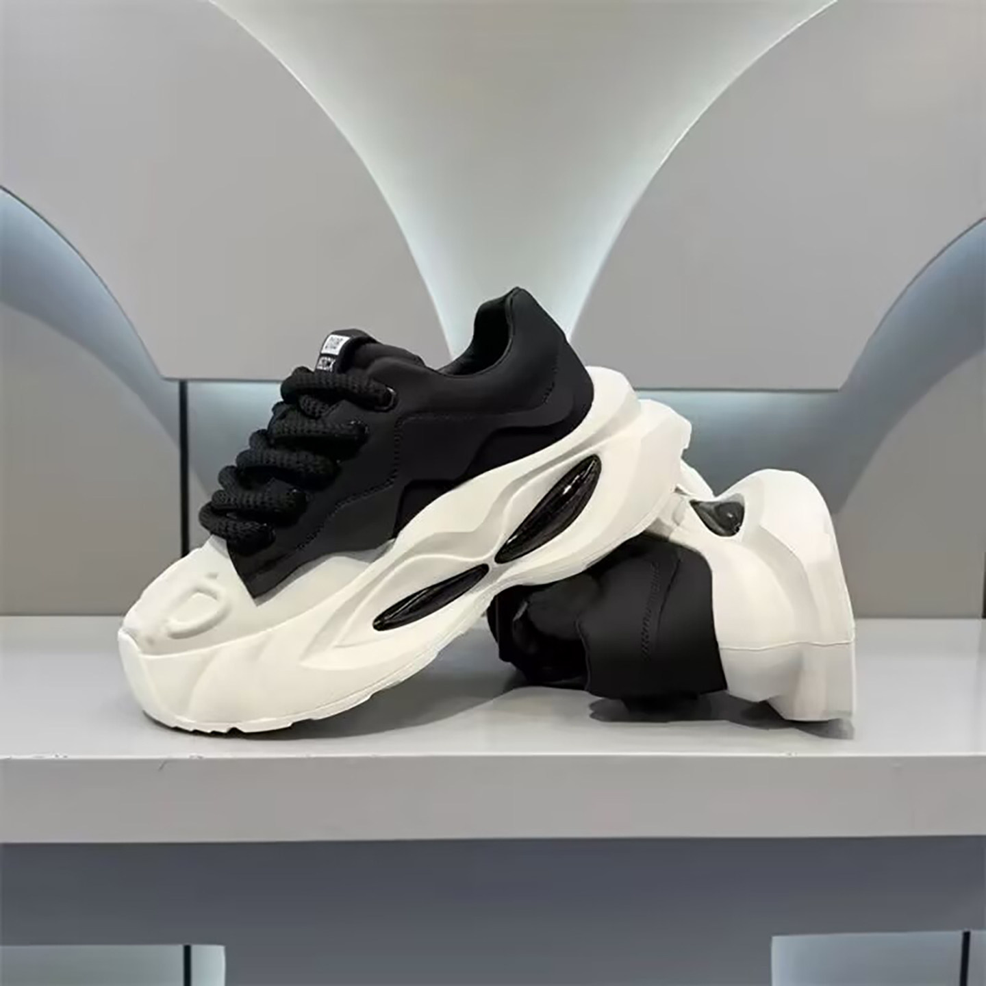 宏嫩冬季精品男鞋店高端厚底增高老爹鞋2026新款春夏百搭休闲鞋子