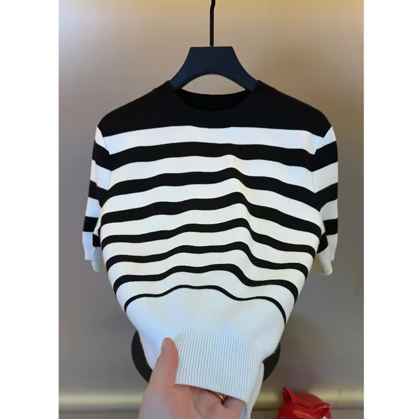 宏嫩男装高档圆领针织短袖春夏男士时尚百搭T恤洋气潮流条纹上衣