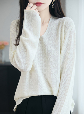 圆领针织衫打底内搭绒条纹毛衣秋冬女宽松上衣新年款