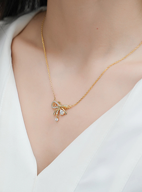 堤喜纯银蝴蝶结吊坠项链镶钻