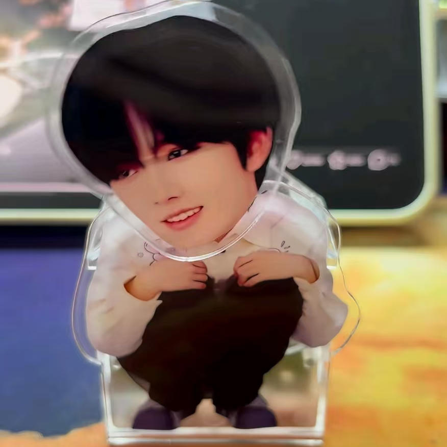 新款男星周边同人自制高颜值黄星亚克力抽象电动摇摇乐桌面摆件