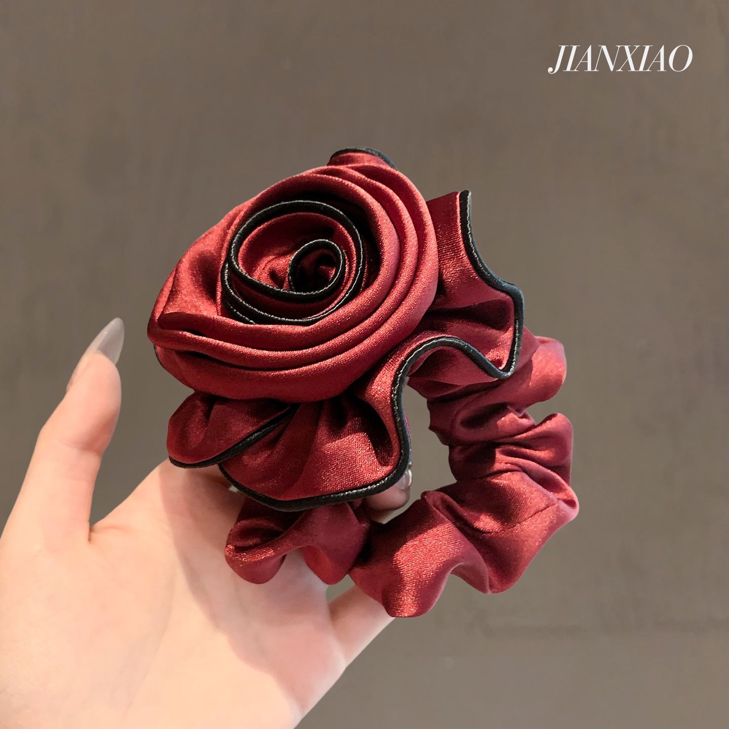 法式玫瑰花发圈酒红色缎面小肠圈纯欲风显白头绳氛围发饰弹力皮筋