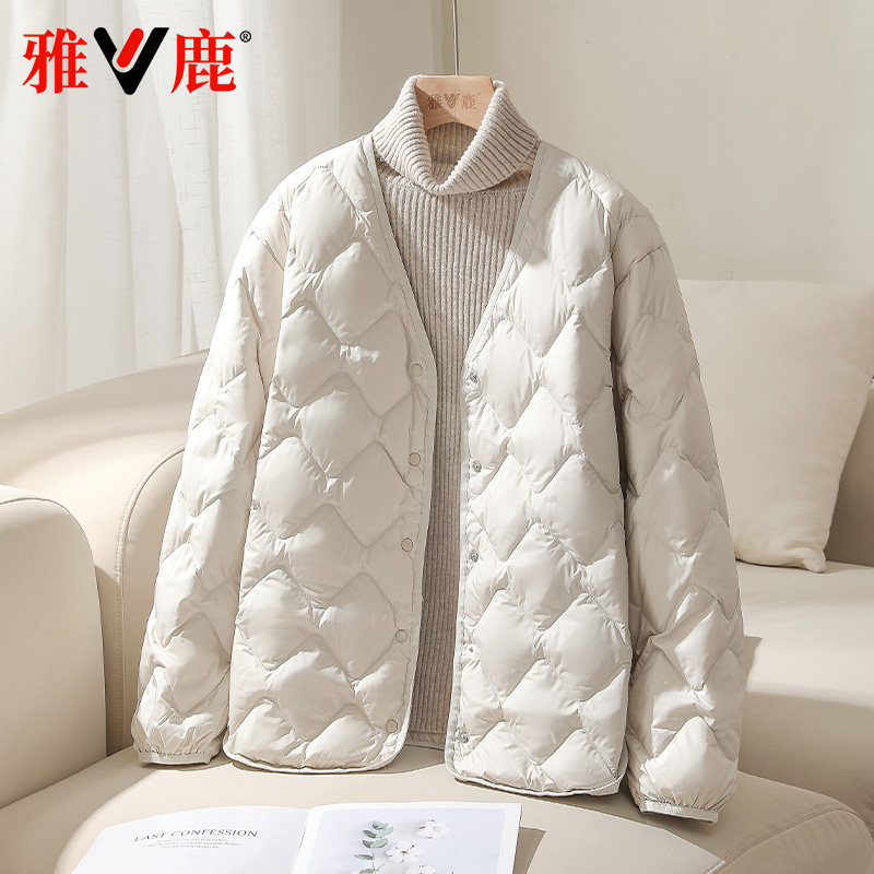 短款V领早春外套轻薄羽绒服