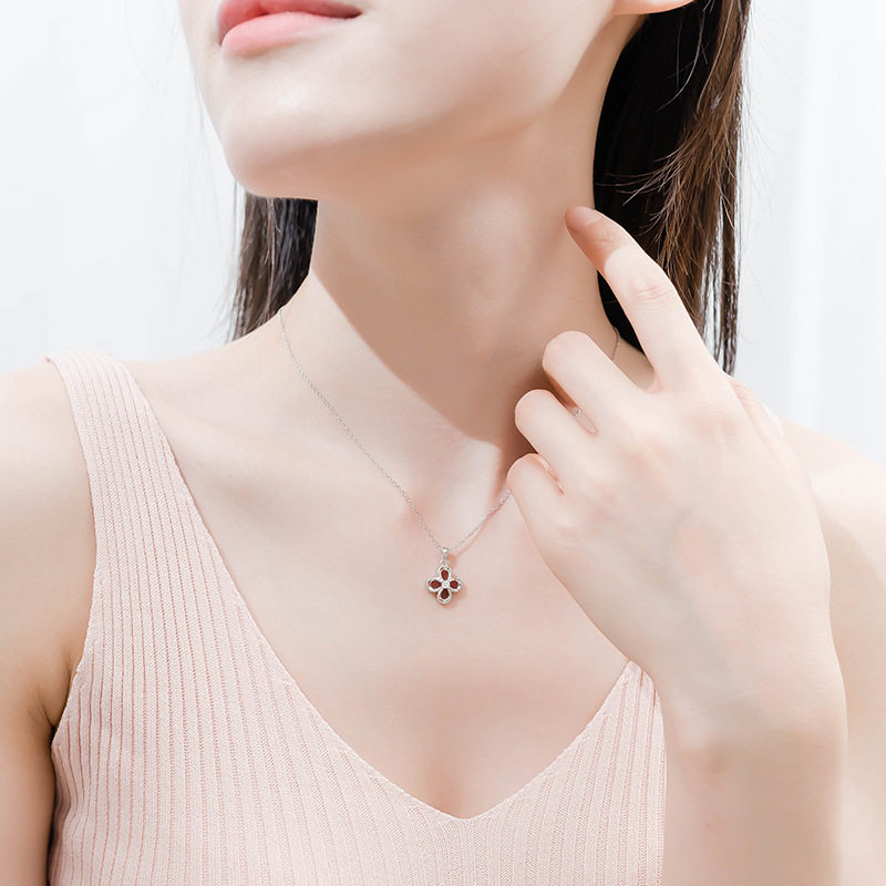 简约银项链四叶草锁骨链幸运S925纯宝艺龙学生时尚吊坠欧美风