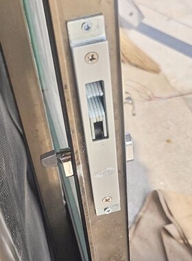铝合金地锁推拉锁大门锁移门锁铝合金门锁芯窄型有框玻璃门锁头