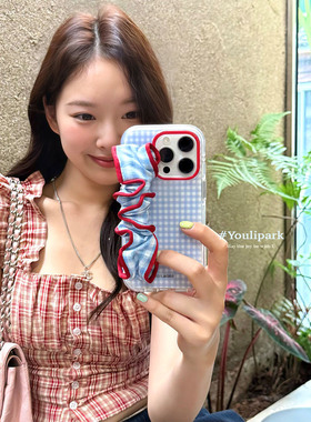 由里公园ins小众少女清新蓝色格纹腕带15适用17pro苹果17ProMax手机壳iPhone16全包17新款14Promax保护套13韩
